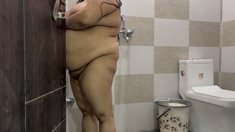 Catchybusty: Ducha del baño 0.1