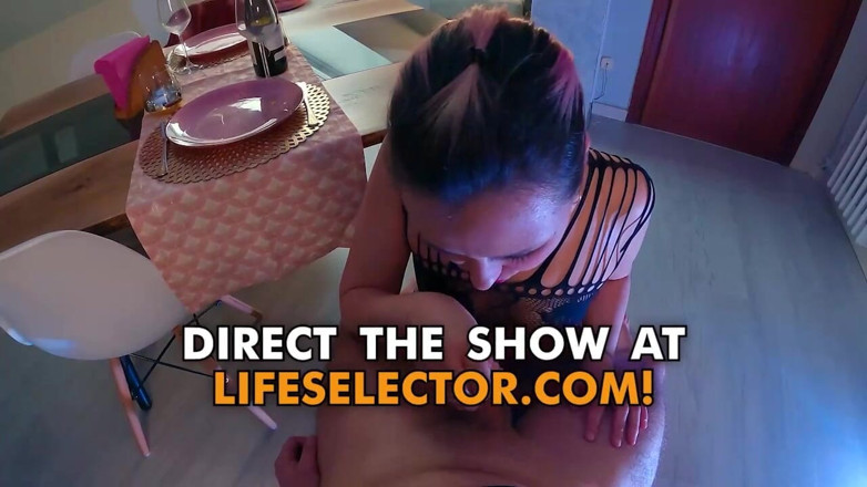LifeSelector: POV porno spodní prádlo kotě Ursula má ráda čůráka hluboko ve...