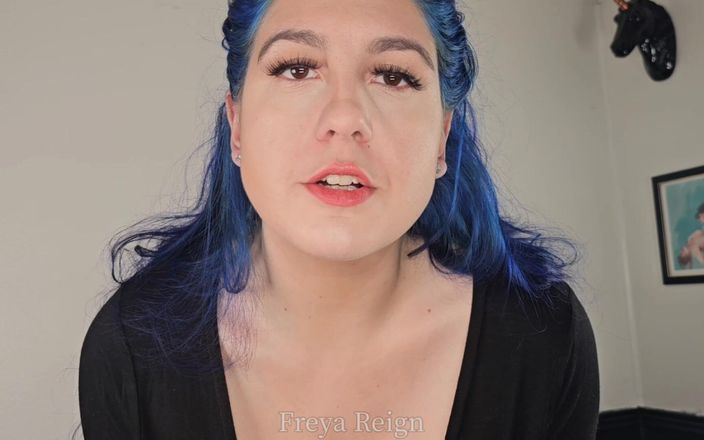 Freya Reign: Застукали с грязными трусиками мачехи: Заставили признаться, носить и дрочить в ее нижнем белье