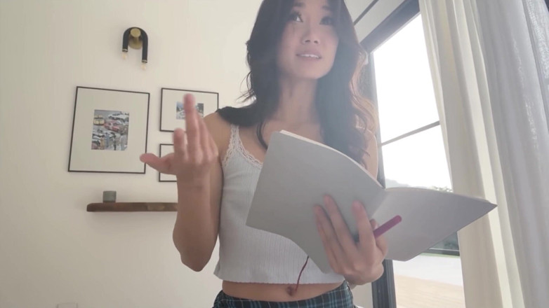 Petite creampie Asian Cumdump sluts: La piccola sorellastra giapponese aiuta il fratellastro alla prova per...