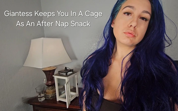 Freya Reign: Giantess把你关在笼子里，作为午睡后的小吃