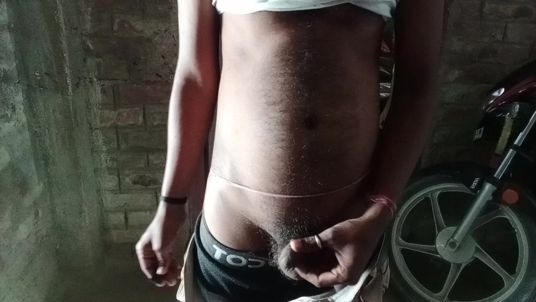 Tuloo_Ki_sali: Musterbatiyon indisk pojke skakar sin kuk