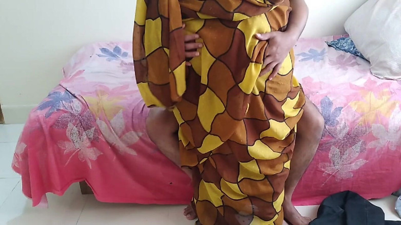 Aria Mia: Madrasta com bunda grande chamada o garoto vizinho em casa...