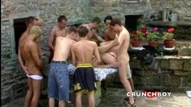 BAREBACK ORGY CLUB: Yougn straight dude fucking outdoor his gay friend 6