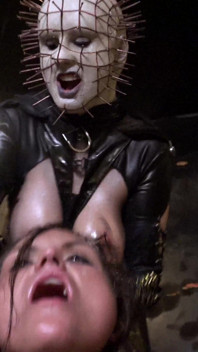Порно жахів 10: pinhead