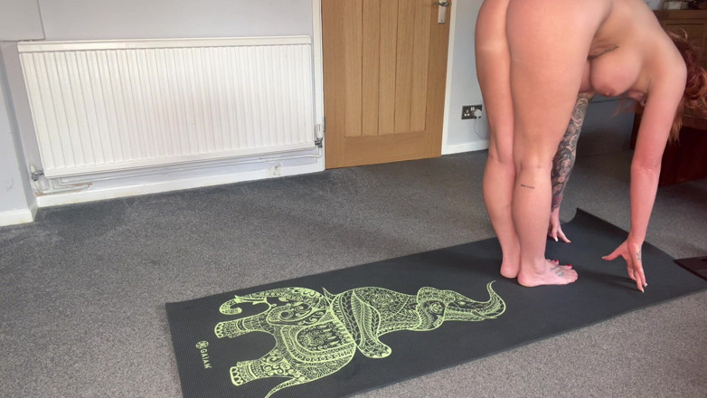 Mr Money Shot & Zoe Grey: Hot Nude Yoga with Zoe Grey
