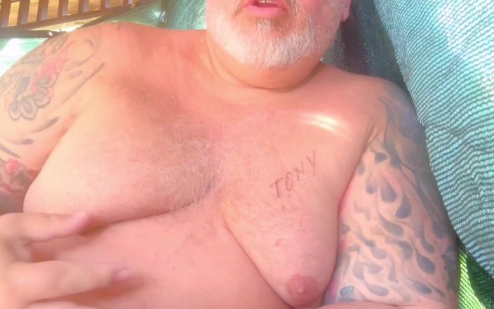 Hand-Free-Daddy-Chub: Dominanter verbaler grauhaariger älterer mann befiehlt dir, seinen schwanz zu lutschen