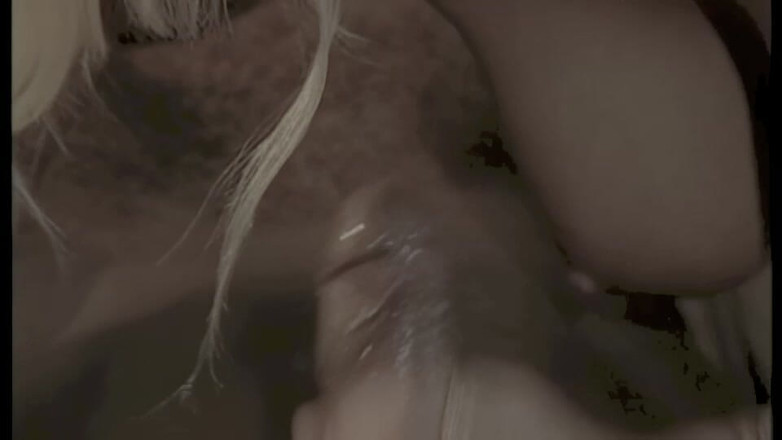 pornitaliangraffiti: 富有的金发女郎喜欢大黑鸡巴