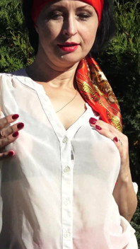Musim Panas Gadis India Wanilianna Bagian 1 dalam tampilan versi 4k