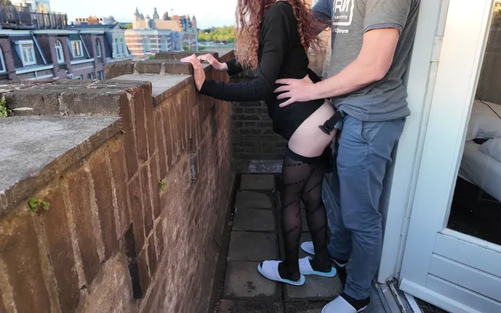 Ohseehere: Sex on Balcony with Ex-girlfriend