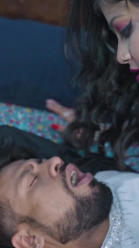 Desi Erotic kåt styvsyster vill ha hårdporr grov sex från sin styvbror när föräldrar inte är hemma (hela filmen)