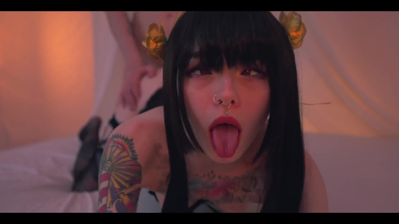 Karneli Bandi: Memek sempitku dientot gaya doggy habis-habisan sampai mengerang keenakan Karneli...