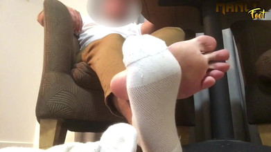 Manlyfoot: Kamu ada untuk melayani seperti mesin cuciku - jilat dan muasin...