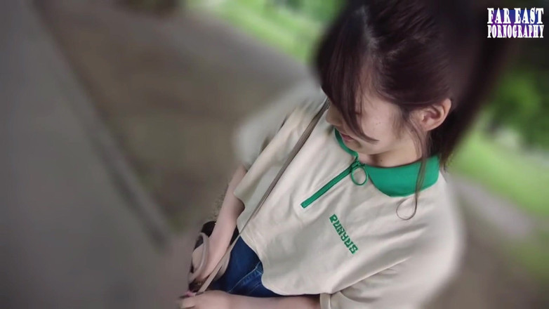 Far East pornography: Delícia de boca dupla em um passeio lento e quente...