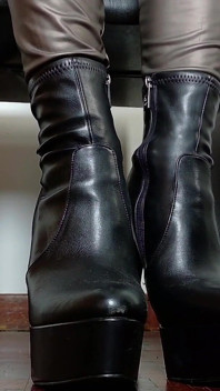 Boots Asmr - Close up