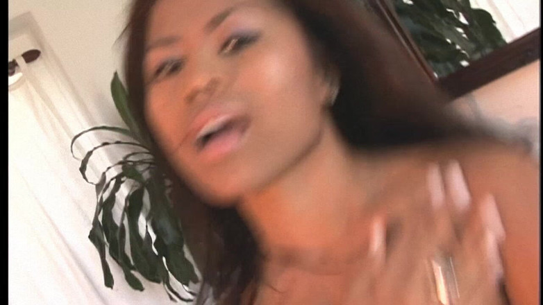 NAUGHTYPOLSKA: 与亚洲荡妇硬双操的三人行