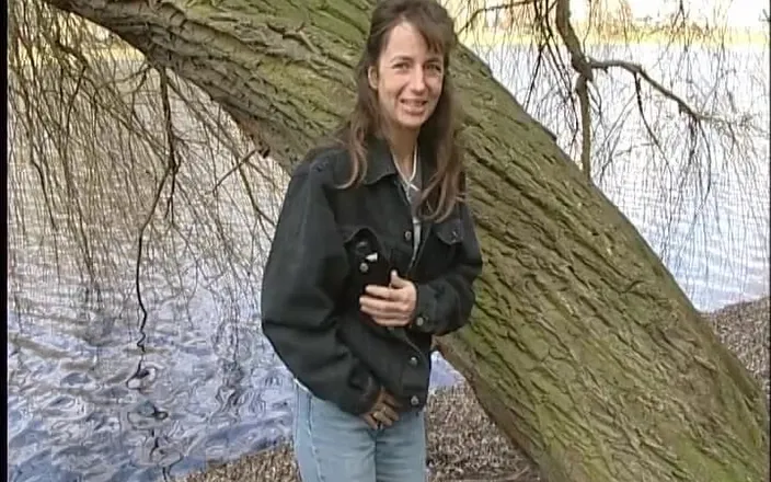 YOUR FIRST PORN: Sandra Gibt Heute Vollgas Mit Beiden Loecher - Today Sandra Is...