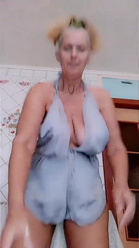 Quente dona de casa Lukerya