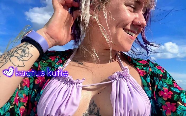 Kactus kutie: Ngintip kencing di pantai