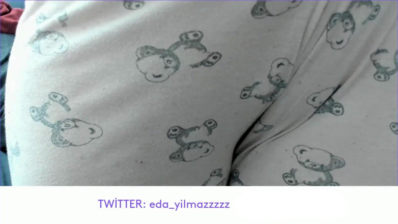 bigass_sexy_bigboobs: Rubbing Pussy with Pajamas- Cameltoe