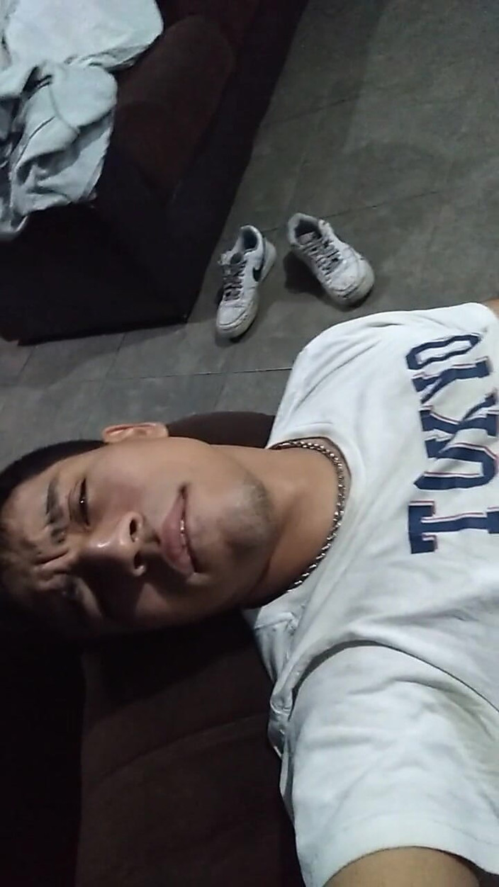 AlexAlejandro13: Stroking My Cock on the Floor