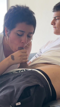 Seksi bakire üvey kız kardeşim