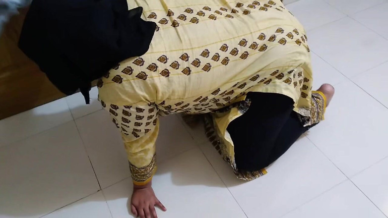 Aria Mia: Saya ibu tiri awak, tolong kongkekkan saya