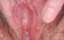 Mommy big hairy pussy: Reife nasse vagina nahaufnahme
