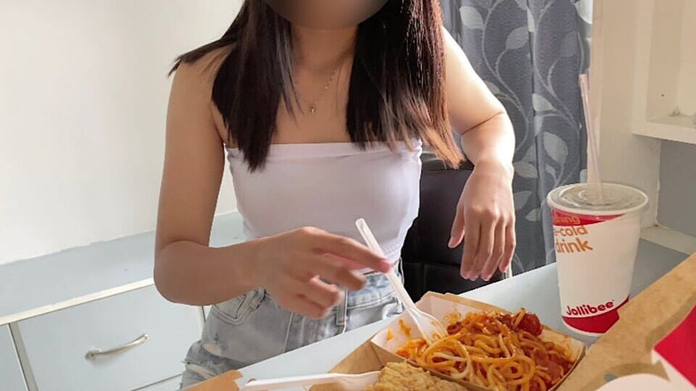 Pinay Shena Mae: Food Trip Then Sex