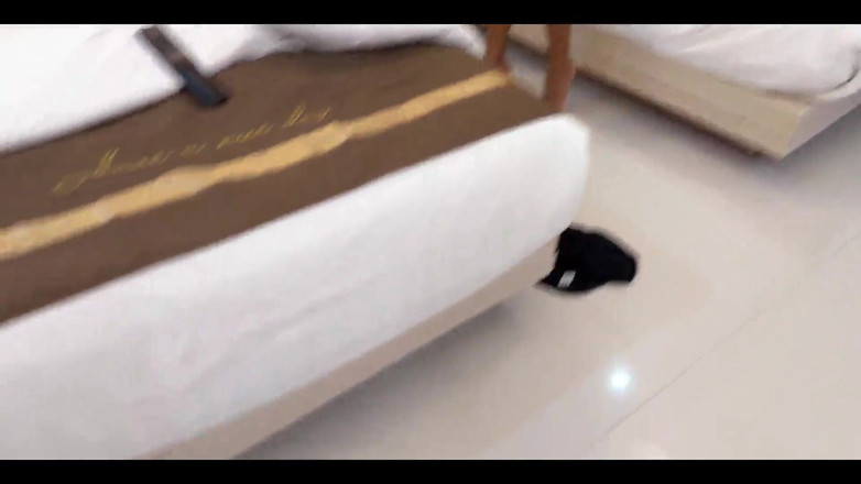 Winter_steph: Ditangkap berkongkek dalam panggilan video dengan teman lelakinya. Adik tiri...