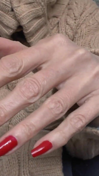 Feel My Fingernail on Your Chest, Scratching, Lady Victoria Valente