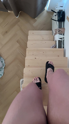 Feet: Parmak Arası Terlik Giymeyi Severim