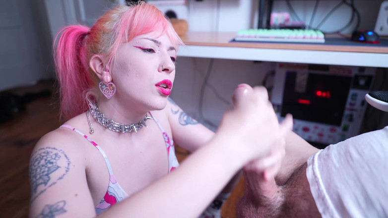 lilredvelvettt: Süße freundin, cuckolding und sph