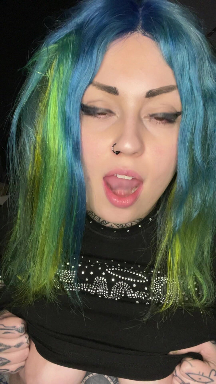 Miss Valentina: Troia ahegao di papà