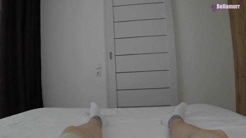 Anny Walker: La mia ragazza ama leggere libri e cavalcare forte il...