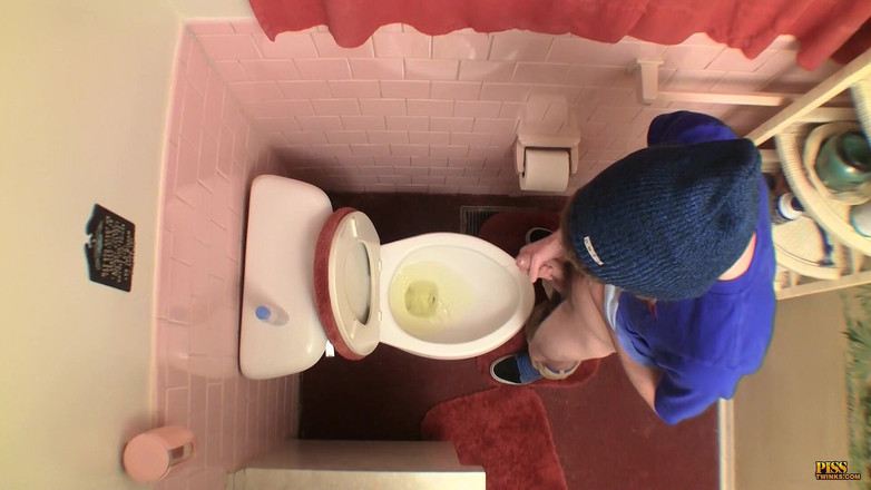 Piss Twinks: Wet &amp;unordentliche pissspiele jungs