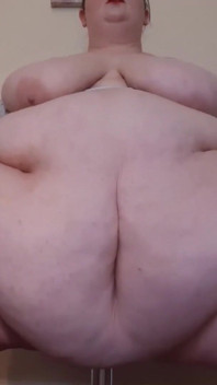 SSBBW BBW tummy twerk tit twerk