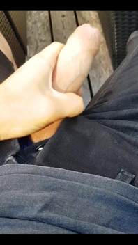 Who likes outside wank?
