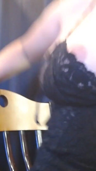 Anna Big Titty Drops Squeezing Bouncing
