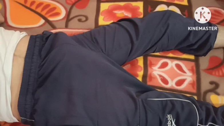 Desi__Panda: Mon ami hétéro morning wood grosse bite de nonster pour...