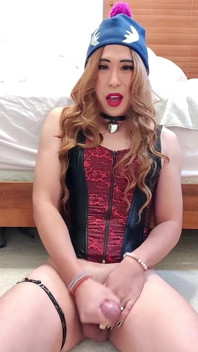 Sissy Slut Bess Edges Her Clitty Before Eating Her Loads