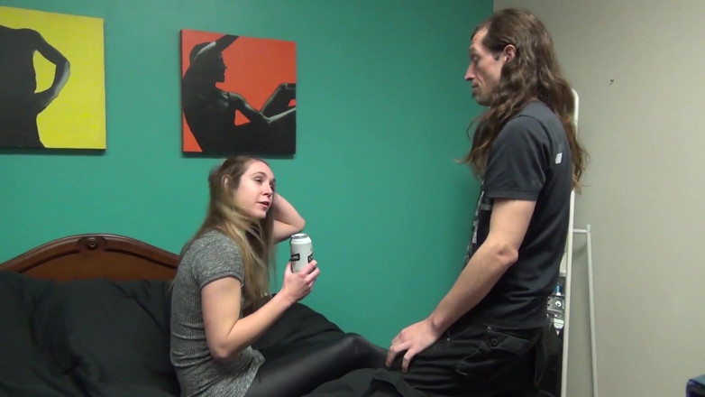 Jerky Girls: Air b'n'con violet thompson
