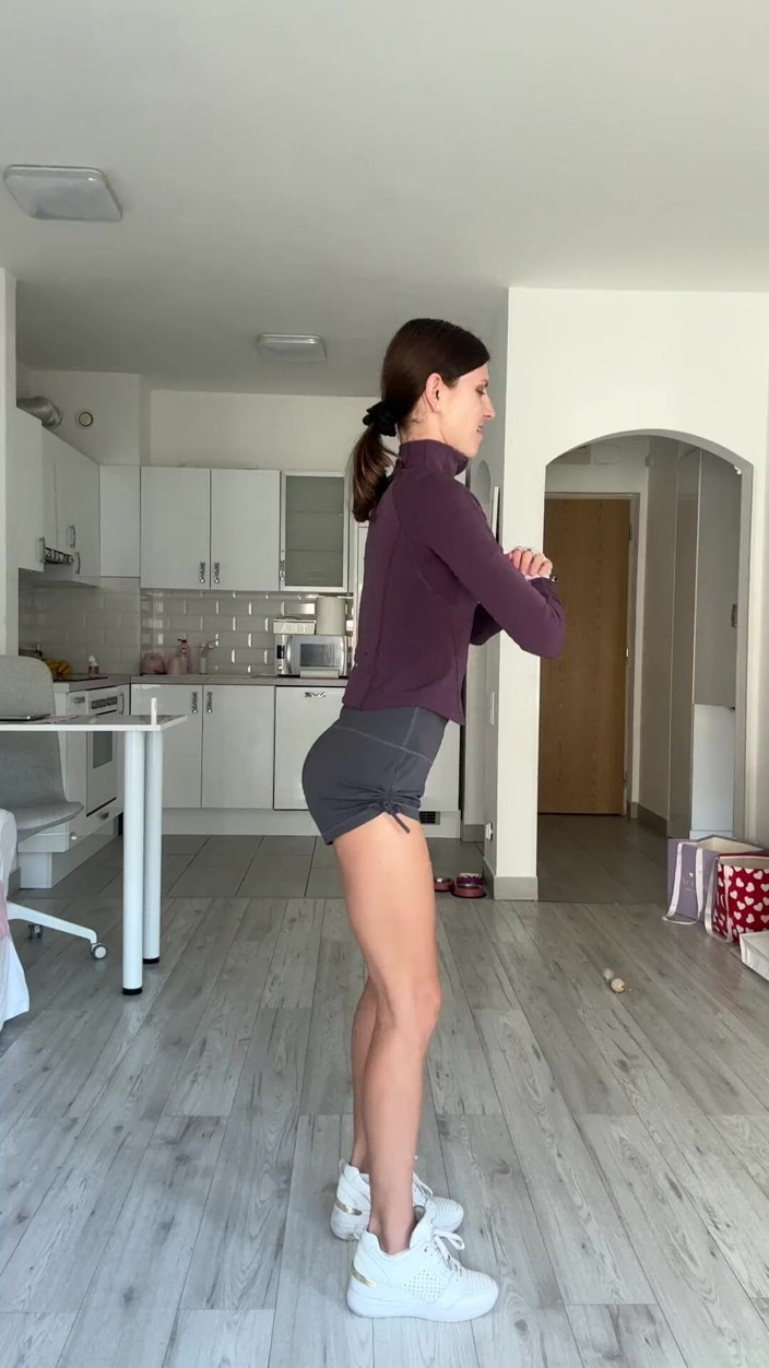 Gina Gerson: Nói chuyện tục tĩu một mình sau khi tập thể...