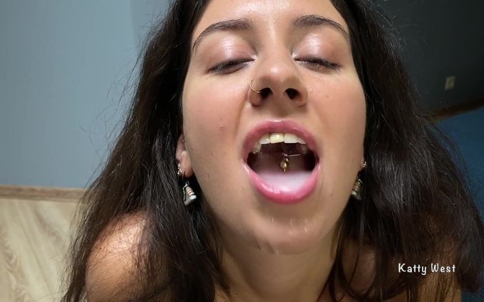 KattyWest: Vidéo d&amp;#039;éjaculation dans la bouche en POV