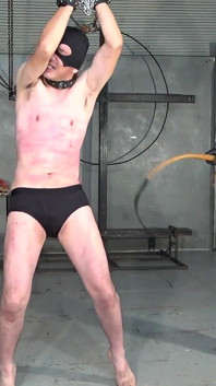 Tvrdé bičování, sexy vosk, Trénink otroka do lidské hračky pro paní