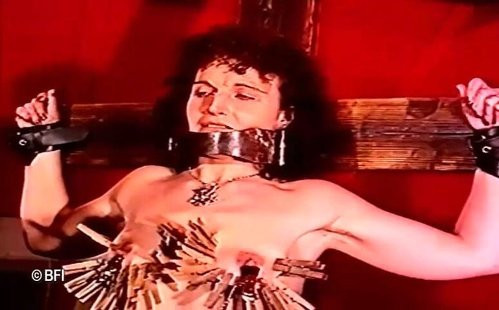 Hardcore slave sex: Giấc mơ cho người vợ trưởng thành phục tùng.