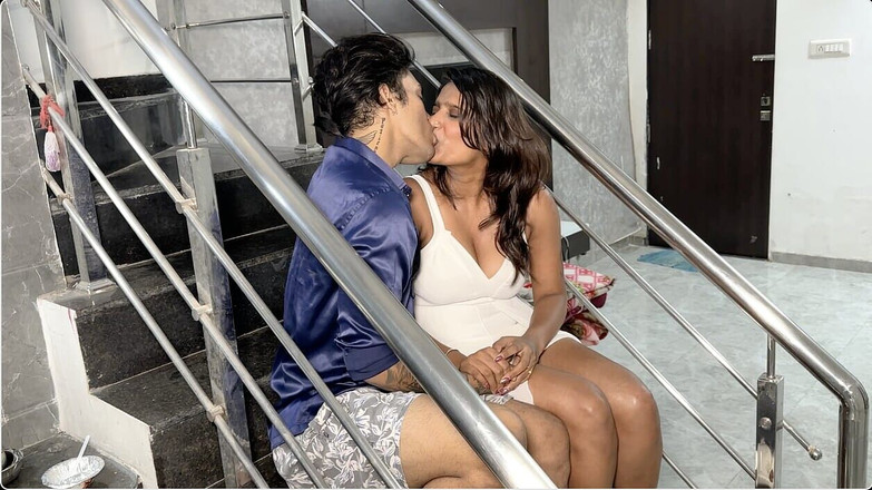 Golupaa: Přítel pozval svou přítelkyni do domu