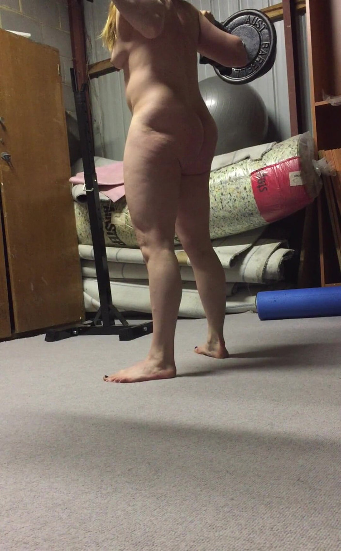 Michellexm: 伸展裸体