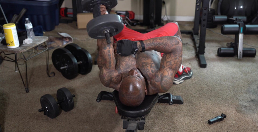 Hallelujah Johnson: प्रतिरोध प्रशिक्षण कसरत।