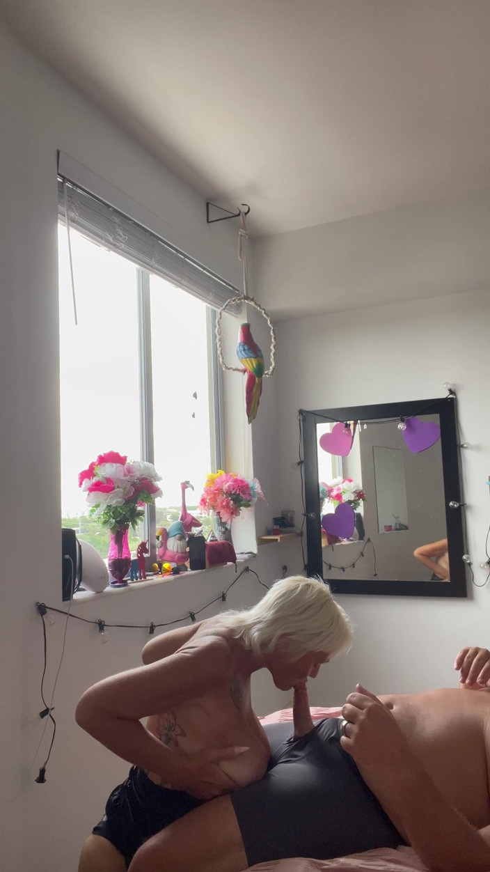 Greek Goddess Steph: La dea greca pornostar steph succhia il cazzo in questo...